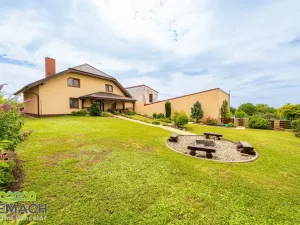 Prodej rodinného domu, Blatnice pod Svatým Antonínkem, 335 m2