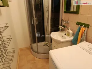 Pronájem bytu 2+kk, Praha - Kobylisy, Rajmonova, 45 m2