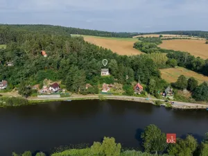 Prodej chaty, Týn nad Vltavou - Hněvkovice na levém břehu Vltavy, 80 m2