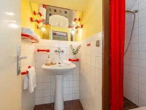 Prodej rodinného domu, Neveklovice, 200 m2