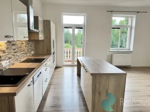 Pronájem bytu 2+1, Včelná, 79 m2