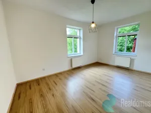 Pronájem bytu 2+1, Včelná, 79 m2