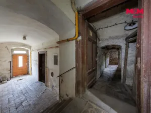 Prodej činžovního domu, Kraslice, Kpt. Jaroše, 587 m2