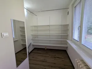 Pronájem bytu 2+1, Klášterec nad Ohří - Miřetice u Klášterce nad Ohří, Pionýrů, 60 m2