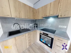 Pronájem rodinného domu, Lužná, 150 m2