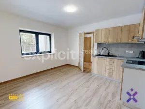 Pronájem rodinného domu, Lužná, 150 m2