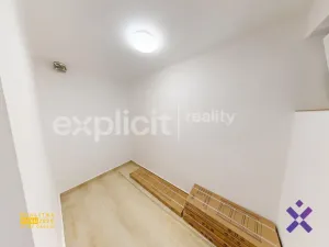 Pronájem rodinného domu, Lužná, 150 m2