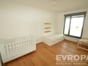 Pronájem bytu 3+kk, Praha, Na Křtině, 98 m2
