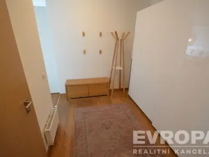 Pronájem bytu 3+kk, Praha, Na Křtině, 98 m2