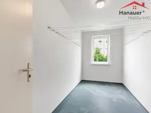 Prodej bytu 2+1, Nupaky, Slunečná, 47 m2