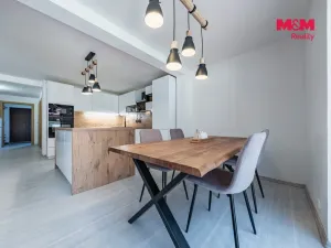 Prodej bytu 4+kk, Úvaly, Smrková, 142 m2