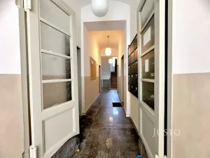 Pronájem bytu 1+kk, Praha - Libeň, V zahradách, 25 m2