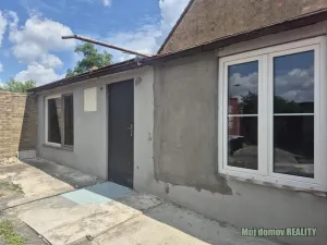 Pronájem bytu 2+1, Praha - Libuš, Nad šejdrem, 45 m2