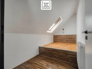 Pronájem rodinného domu, Praha - Dolní Měcholupy, U svornosti, 117 m2
