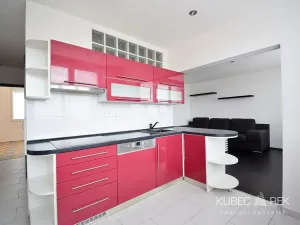 Pronájem bytu 3+1, Tábor, Buzulucká, 63 m2