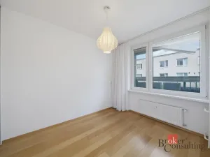 Prodej bytu 3+kk, Praha - Smíchov, Kroupova, 53 m2