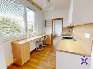 Pronájem bytu 3+1, Zlín, Podlesí III, 68 m2