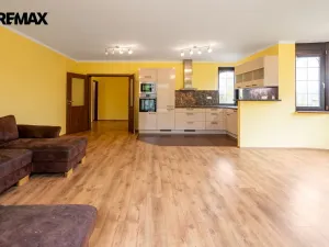 Prodej rodinného domu, Jenišov - Pod Rohem, K Rohu, 205 m2