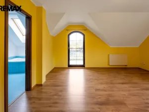 Prodej rodinného domu, Jenišov - Pod Rohem, K Rohu, 205 m2