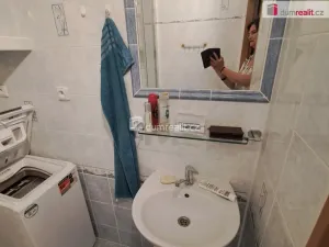 Pronájem bytu 1+kk, Praha - Háje, Bajkonurská, 27 m2