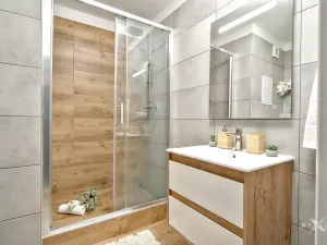 Prodej bytu 2+kk, Praha - Kobylisy, Šimůnkova, 32 m2