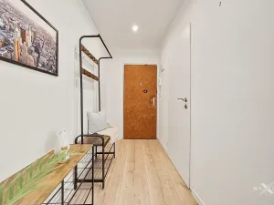 Prodej bytu 2+kk, Praha - Kobylisy, Šimůnkova, 32 m2