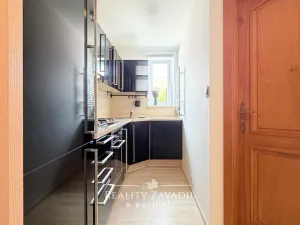 Prodej bytu 3+1, Pardubice, Sezemická, 58 m2