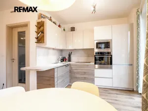 Pronájem bytu 2+kk, Praha - Kamýk, Kramperova, 57 m2