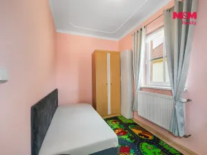 Pronájem bytu 4+1, Bor, náměstí Republiky, 90 m2