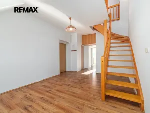 Prodej atypického bytu, Plzeň, Ořechová, 70 m2