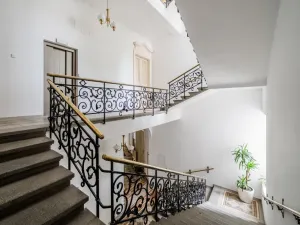 Pronájem kanceláře, Praha - Vinohrady, Italská, 250 m2