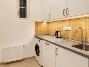 Pronájem bytu 1+1, Praha - Nové Město, Hálkova, 32 m2