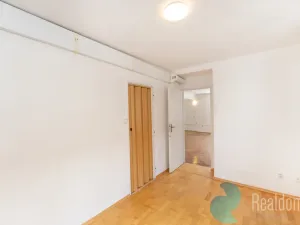 Prodej rodinného domu, Přezletice, Ve Dvorci, 75 m2