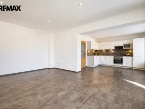 Pronájem bytu 3+kk, Velké Poříčí, Náchodská, 68 m2