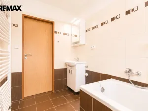 Pronájem bytu 3+kk, Velké Poříčí, Náchodská, 68 m2