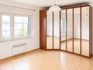 Pronájem vily, Praha - Nebušice, V březinkách, 365 m2