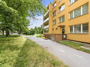 Prodej bytu 3+1, Praha - Prosek, Novoborská, 55 m2