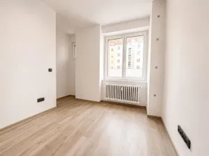 Pronájem bytu 2+kk, Praha - Vršovice, K louži, 46 m2