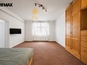 Pronájem bytu 4+1, Hronov, T. G. Masaryka, 135 m2