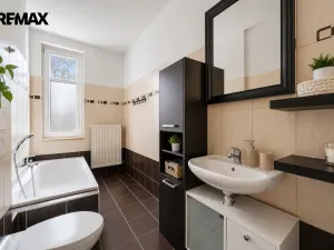 Pronájem bytu 4+1, Hronov, T. G. Masaryka, 135 m2