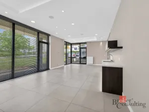 Prodej obchodního prostoru, Plzeň - Černice, Vltavínová, 108 m2