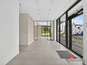 Prodej obchodního prostoru, Plzeň - Černice, Vltavínová, 108 m2