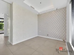 Prodej obchodního prostoru, Plzeň - Černice, Vltavínová, 108 m2