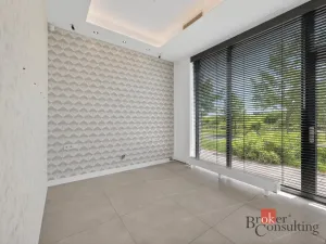 Prodej obchodního prostoru, Plzeň - Černice, Vltavínová, 108 m2