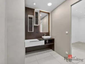 Prodej obchodního prostoru, Plzeň - Černice, Vltavínová, 108 m2