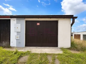 Pronájem garáže, Jindřichův Hradec - Jindřichův Hradec II, Jarošovská, 21 m2