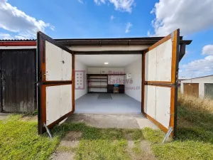 Pronájem garáže, Jindřichův Hradec - Jindřichův Hradec II, Jarošovská, 21 m2
