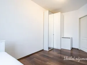 Pronájem bytu 2+kk, Praha - Troja, Hnězdenská, 46 m2