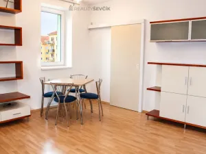 Pronájem bytu 2+1, České Budějovice - České Budějovice 2, Loucká, 61 m2