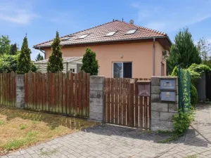 Prodej bytu 3+kk, Nezamyslice, Trávníky, 74 m2